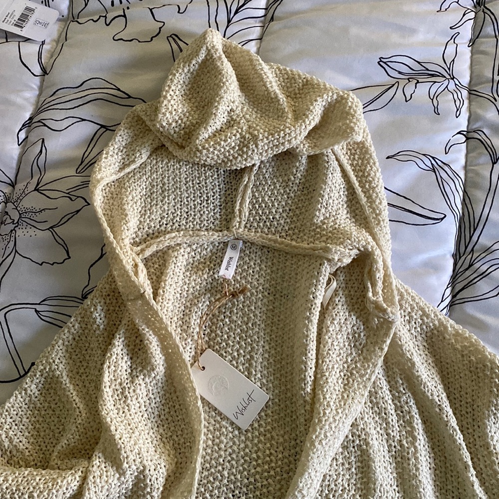 NWT women’s Wishlist cardigan